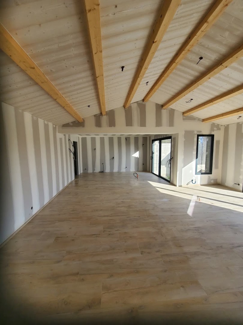 Jointure de placo platre / ratissage/ponçage et peinture — Photos 14