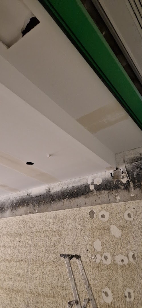 Jointure de placo platre / ratissage/ponçage et peinture — Photos 15